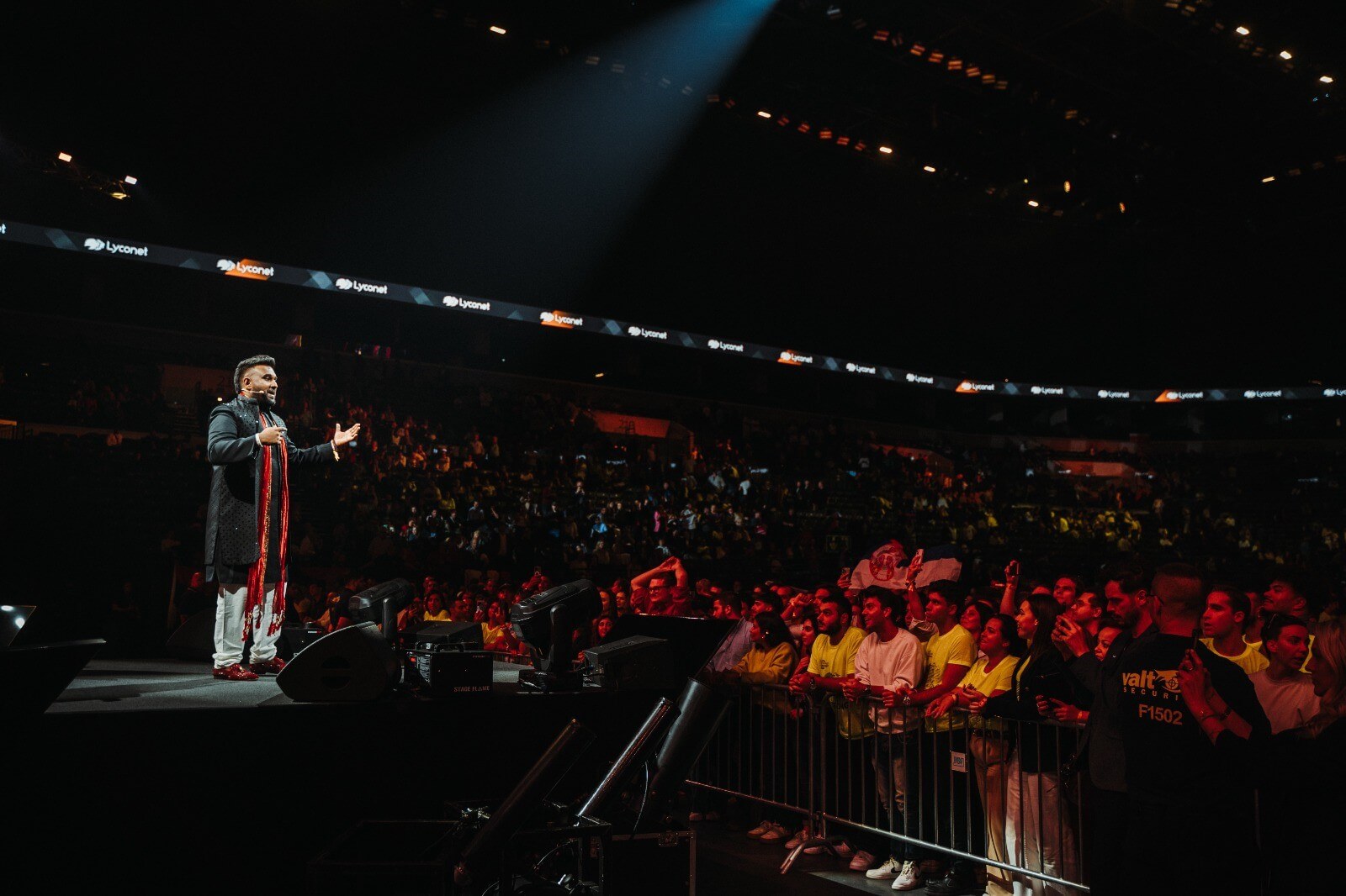 Choosing the Perfect Professional Emcee for Your Corporate Event ...